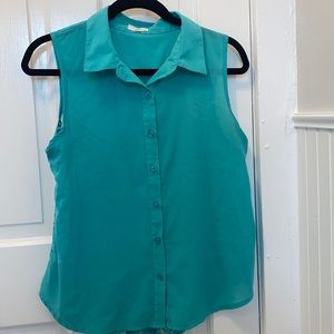 Pretty button up sleeveless collar tank
